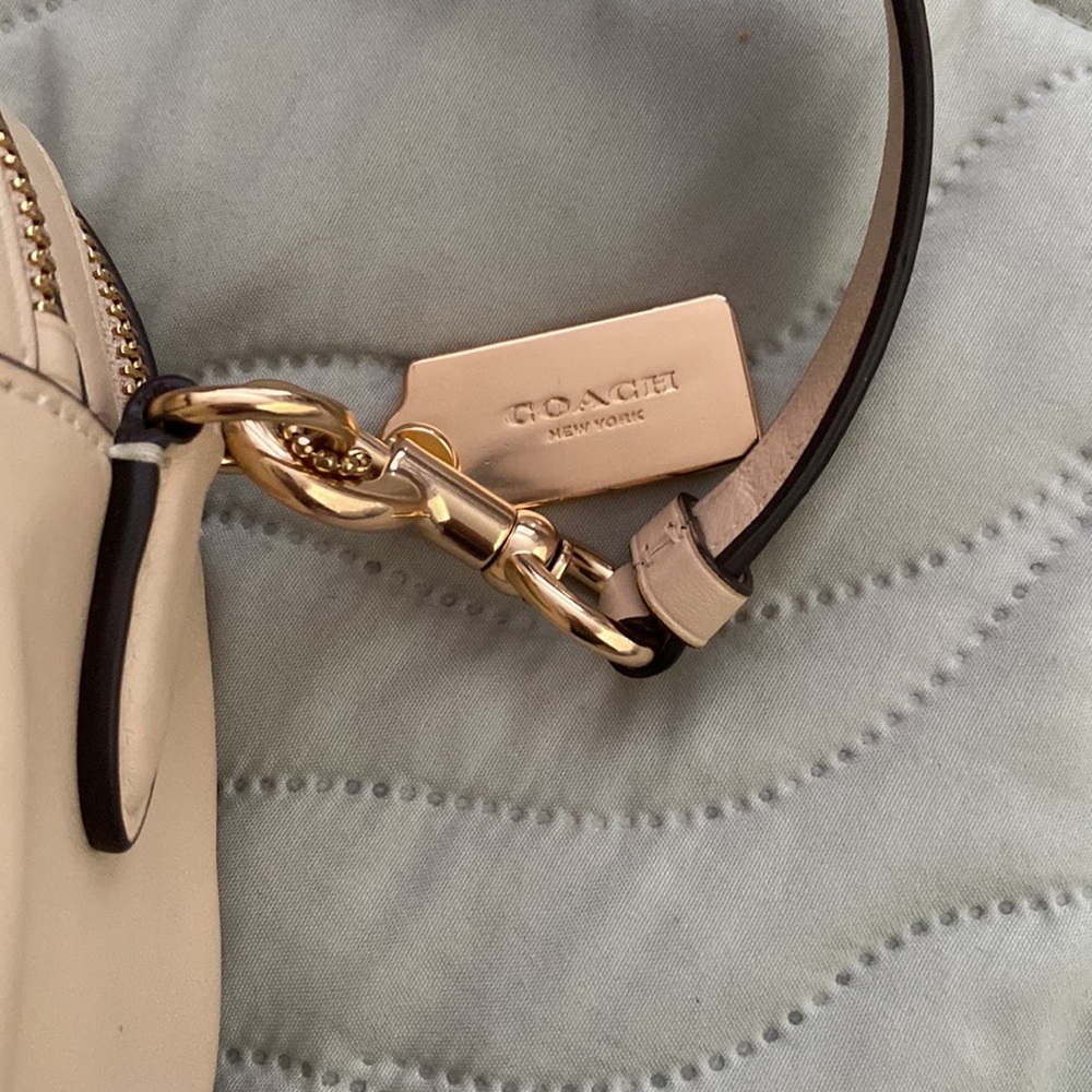 Coach Jes Quilted Crossbody! Gem